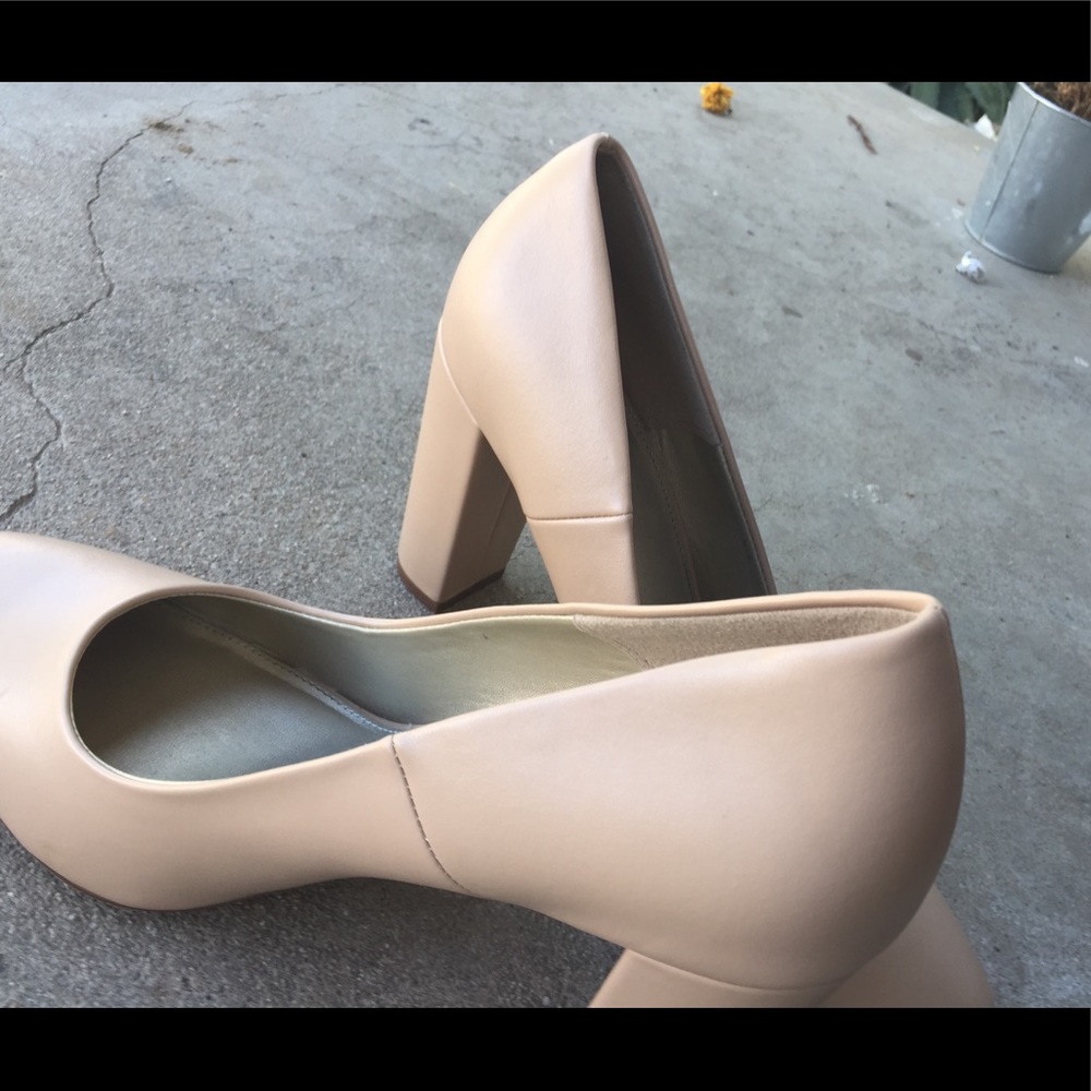 nude 4 inch heels⭐️💖